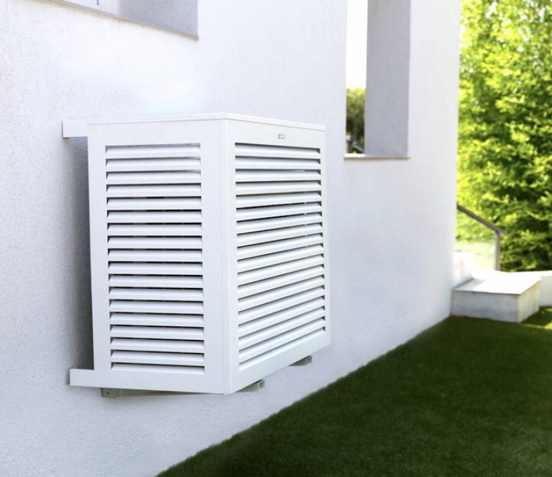 Cache climatiseur (groupe extérieur) à Gujan-Mestras